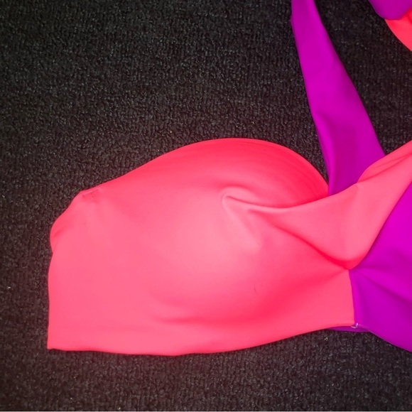 PINK Victoria’s Secret Pink & Purple Neck Twist Top Bikini Top Size Medium - Picture 4 of 8